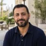 صورة شخصية خيالية مولّدة بالذكاء الاصطناعي